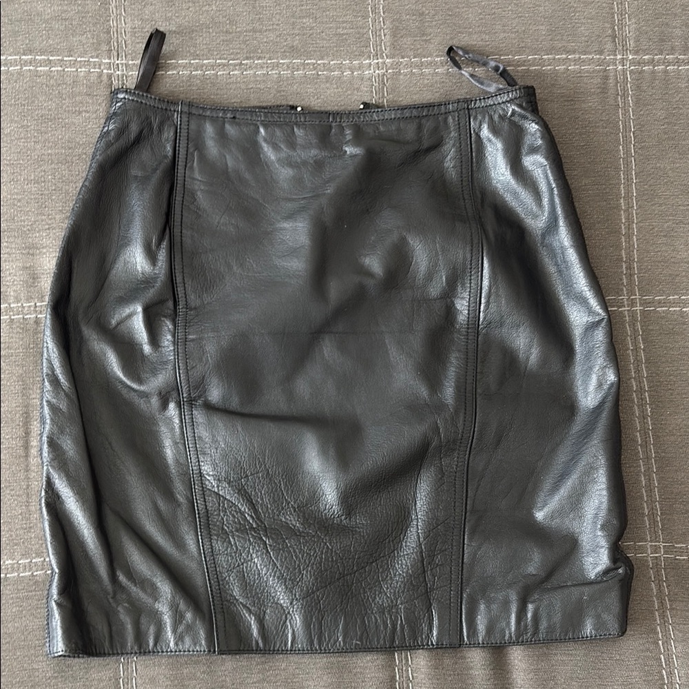BRANDON THOMAS Black Leather Skirt. 9/10